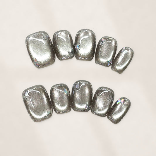 Moonlit Gunmetal Cat-Eye Short Squoval Press-On Nails Dusted with Scattered Iridescent Foil Accents 16mm