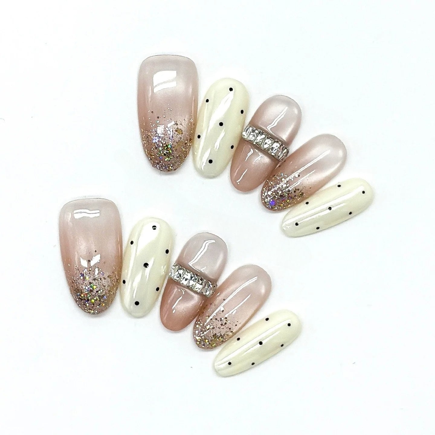 3D Diamond Band & Chrome Nails by EvadiaGrace