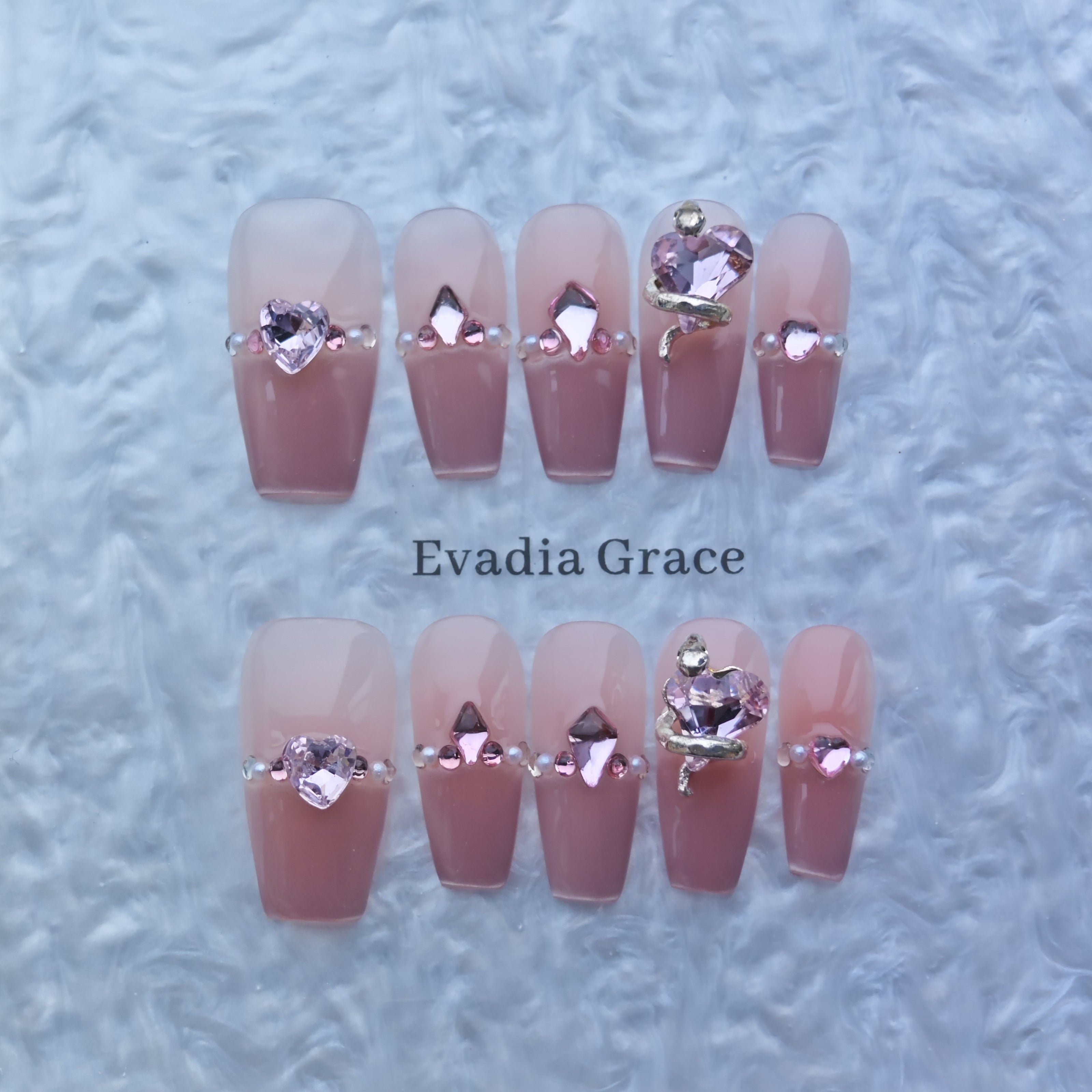 Romantic Pink Crystal Heart Press-On Nails