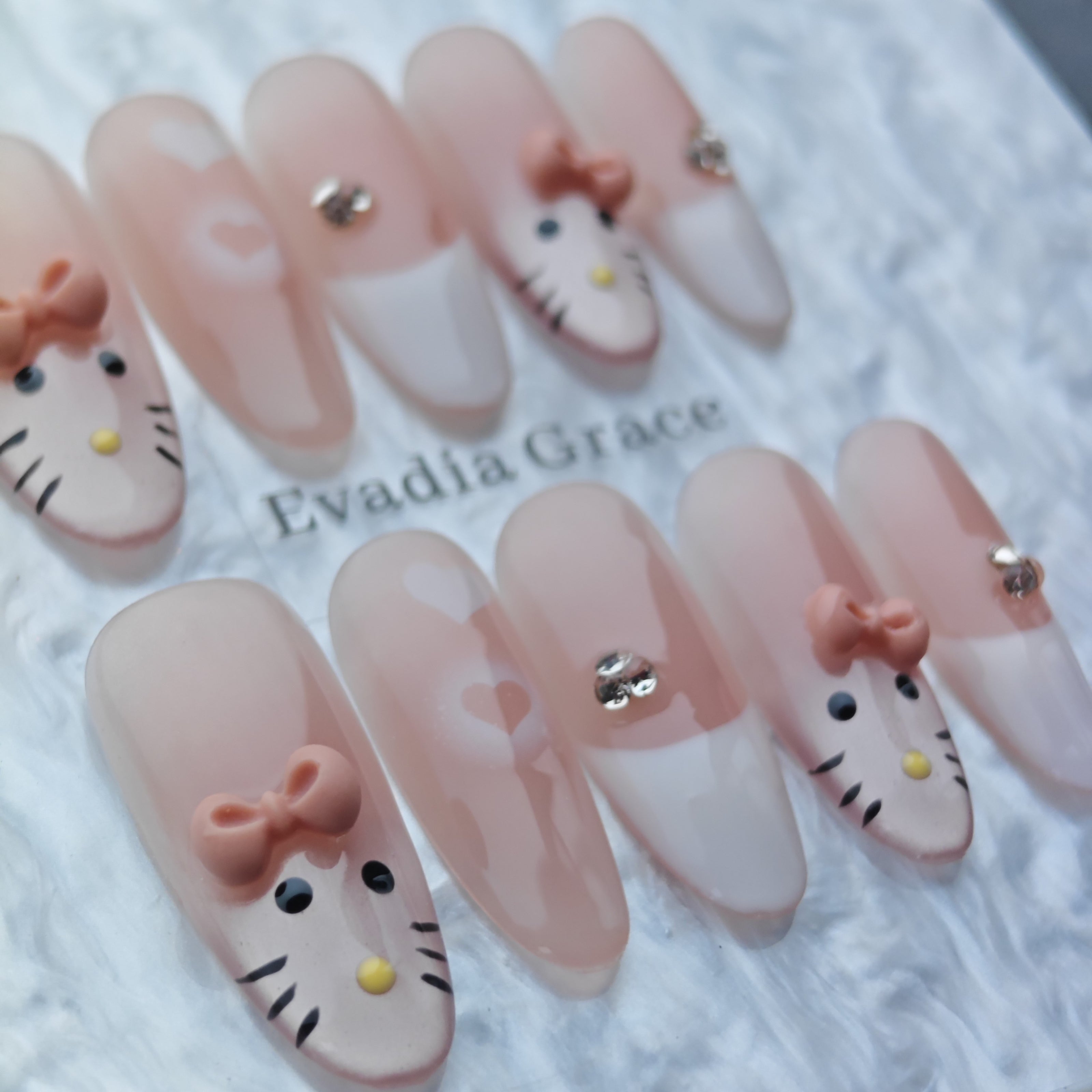 Cute Cartoon Cat Press-On Nails with Bows, Hearts & Rhinestone Accents