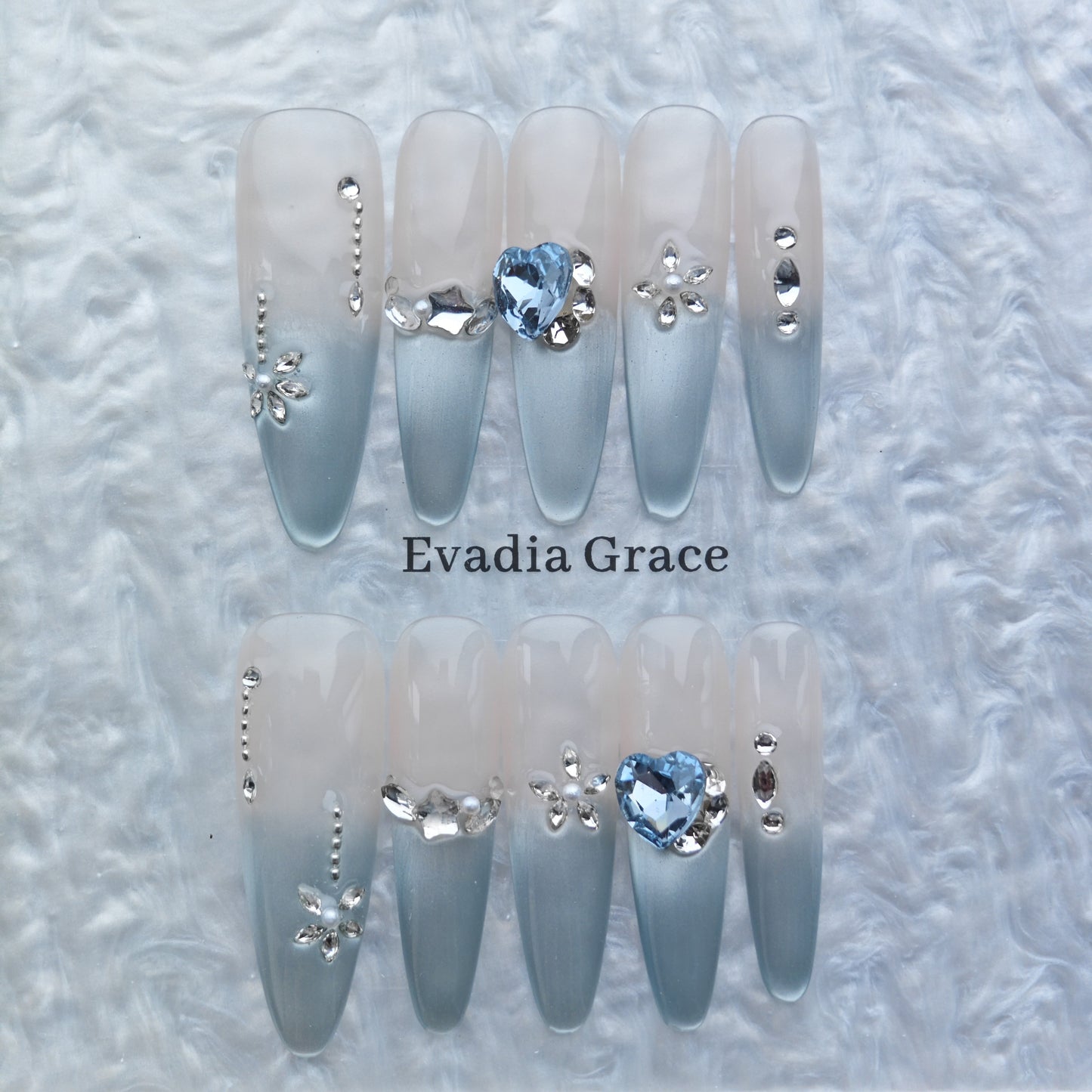 Blue Heart Crystal Ombre Press-On Nails – Elegant Gray Gradient with 3D Rhinestone Accents | Long Stiletto Fake Nails | Reusable Luxury Nail Art Tips