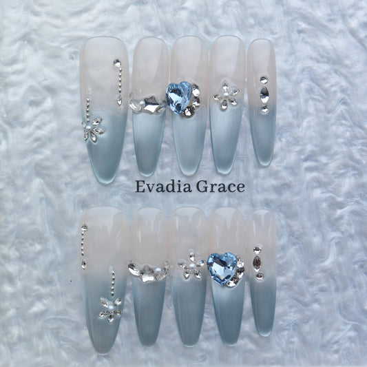 Blue Heart Crystal Ombre Press-On Nails – Elegant Gray Gradient with 3D Rhinestone Accents | Long Stiletto Fake Nails | Reusable Luxury Nail Art Tips