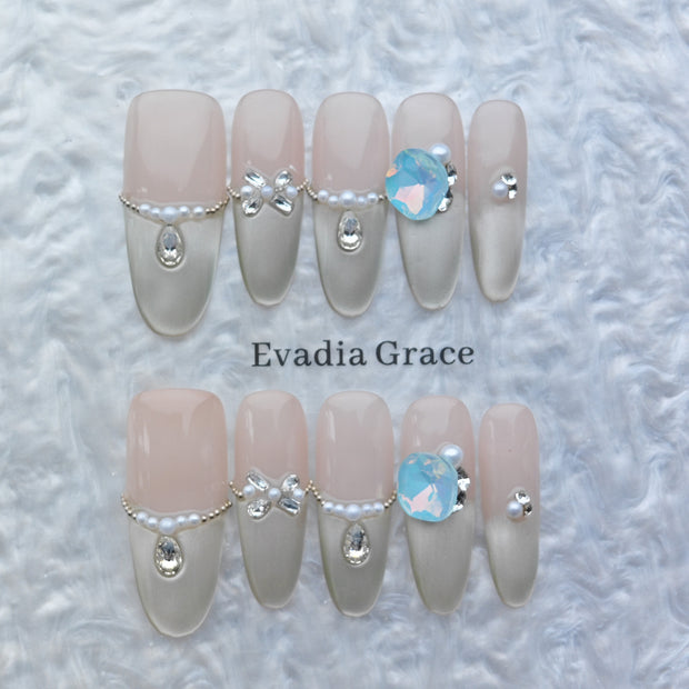 Lavender Dream Gradient Press-On Nails – Sparkling Crystal Heart & Butterfly Accents | Long Coffin Luxury Fake Nails | Reusable Elegant Nail Art Tips