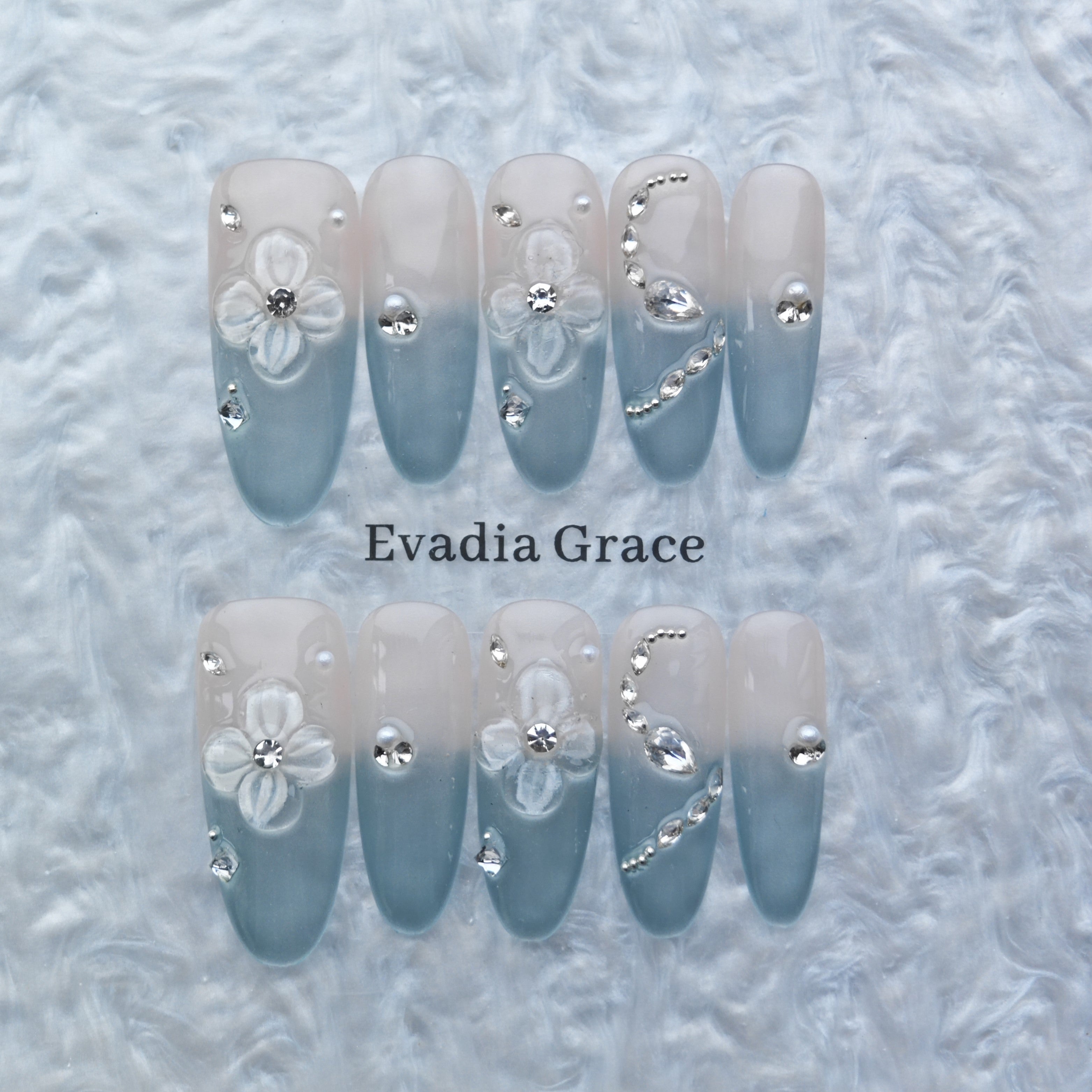 Soft Lavender Gradient Press-On Nails – Sparkling Crystal Heart & Butterfly Accents | Long Coffin Elegant Fake Nails | Reusable Luxury Nail Art Tips