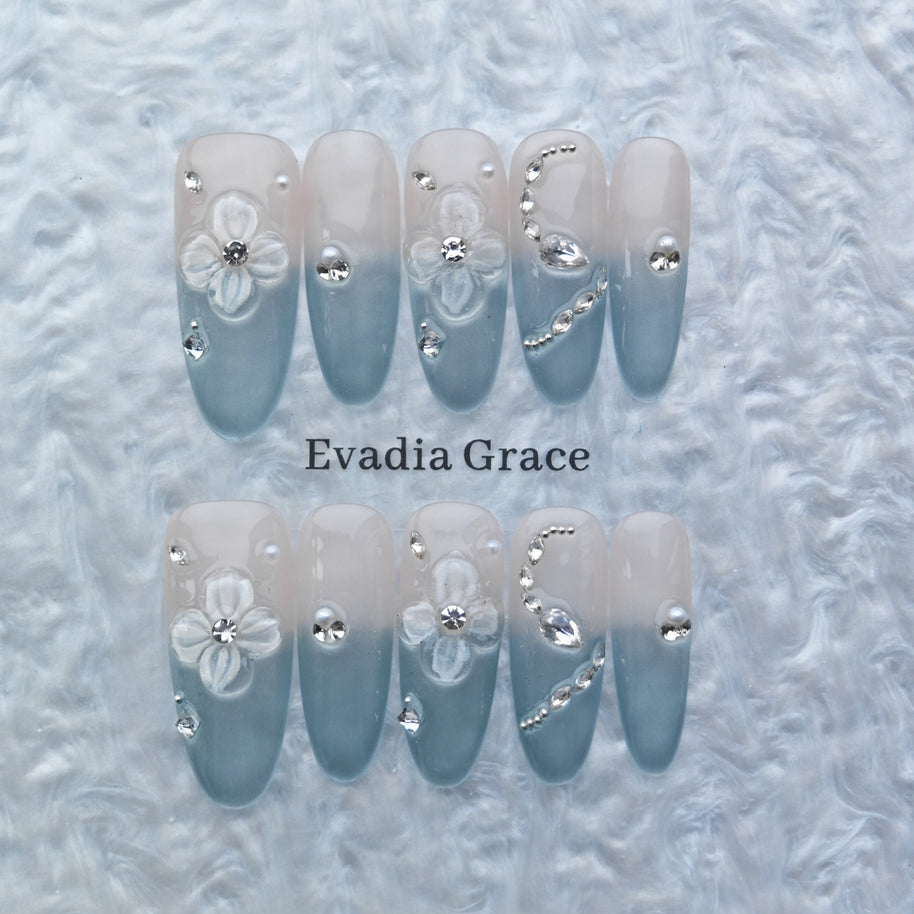 Soft Lavender Gradient Press-On Nails – Sparkling Crystal Heart & Butterfly Accents | Long Coffin Elegant Fake Nails | Reusable Luxury Nail Art Tips