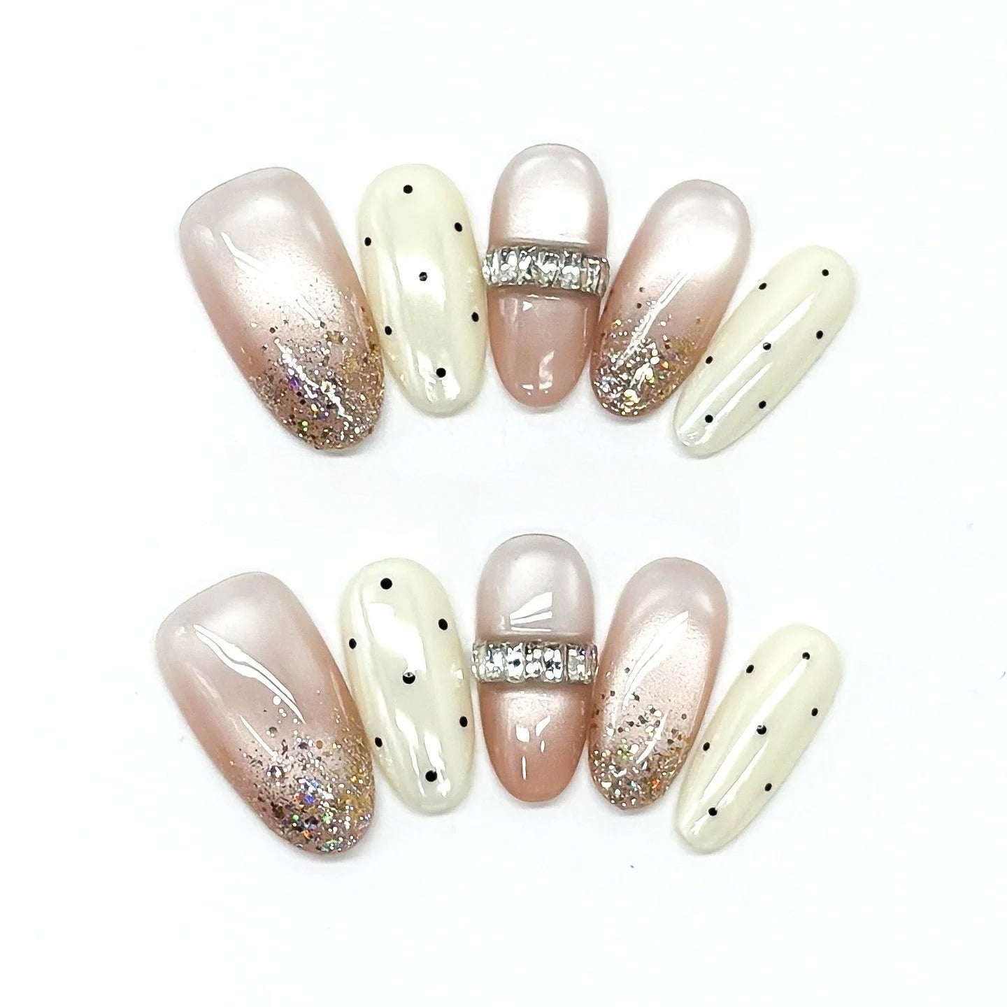 3D Diamond Band & Chrome Nails by EvadiaGrace